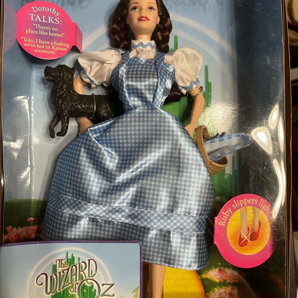 Wizard of OZ Dorothy and Munchkins and miniature characters. - Picture 3 of 16